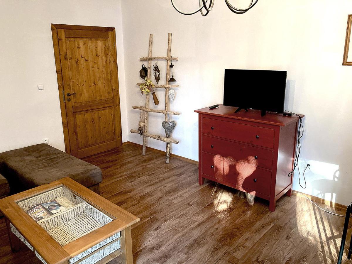 Apartmany Tones Hanusovice ภายนอก รูปภาพ