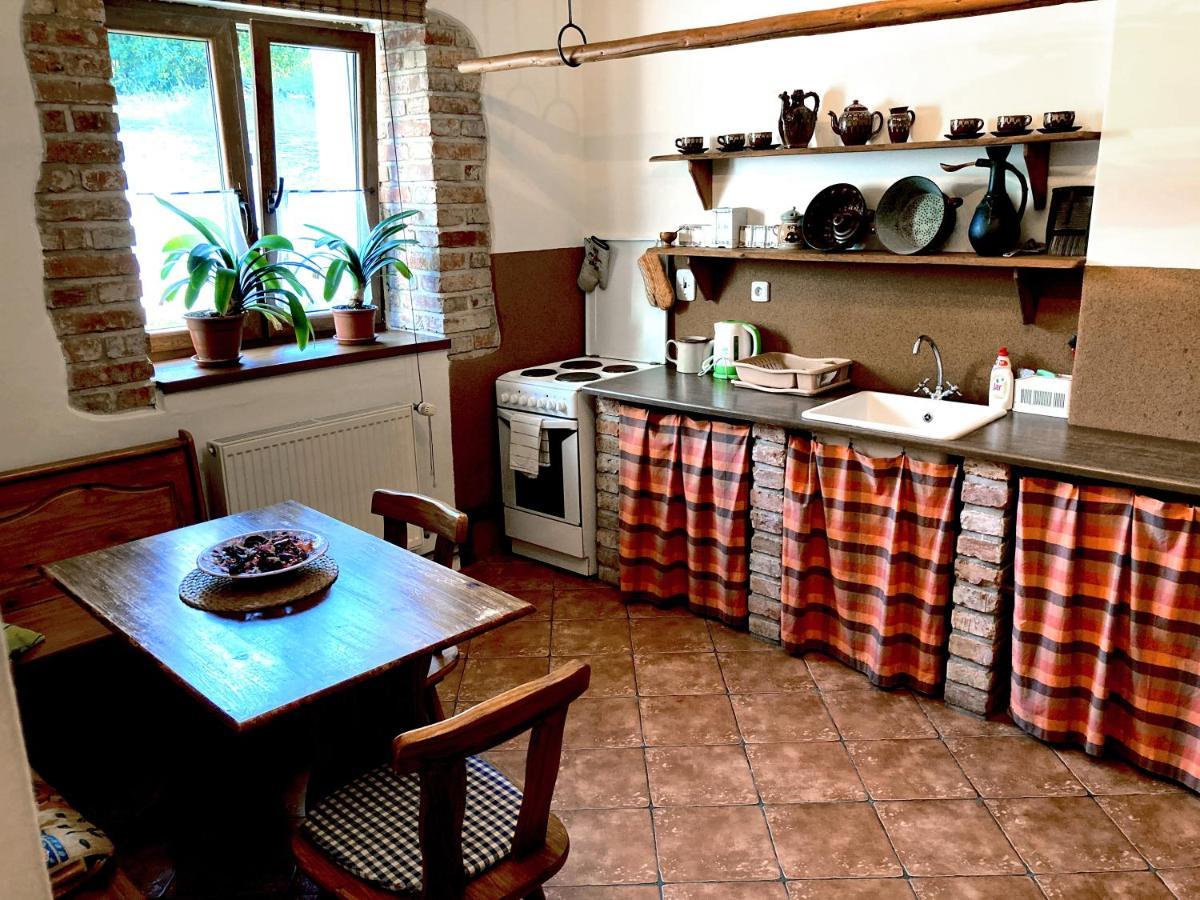 Apartmany Tones Hanusovice ภายนอก รูปภาพ